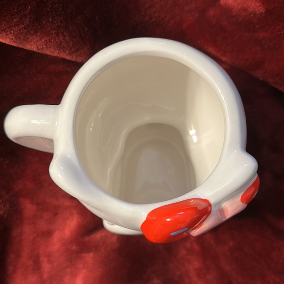 New Hello Kitty Valentines Mug - Picture 2 of 3